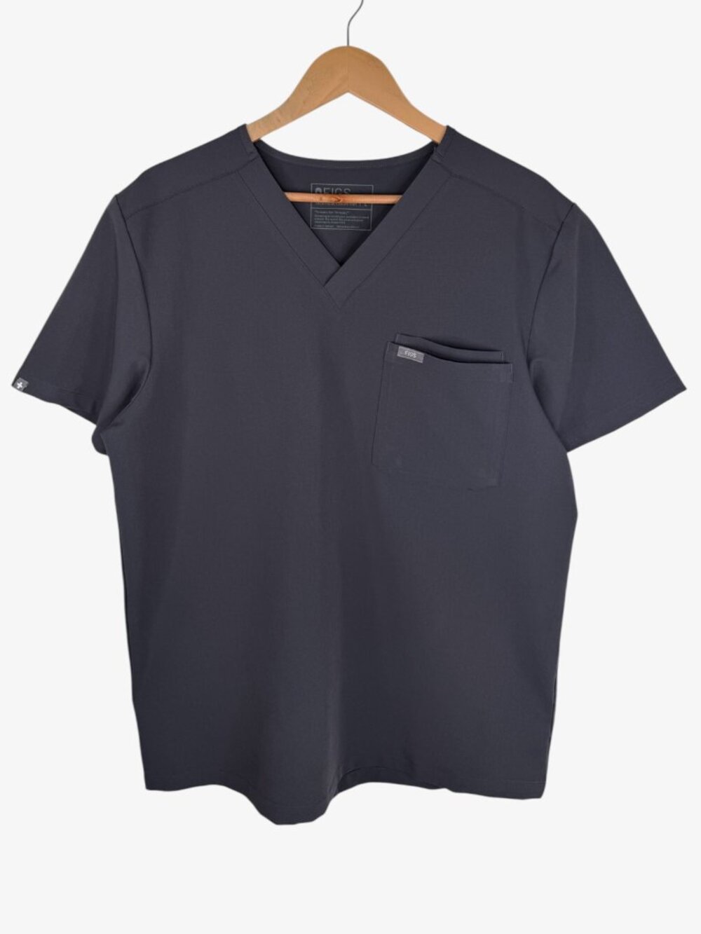 FIGS Leon Three-Pocket Scrub Top - Charcoal Gray - Size Large